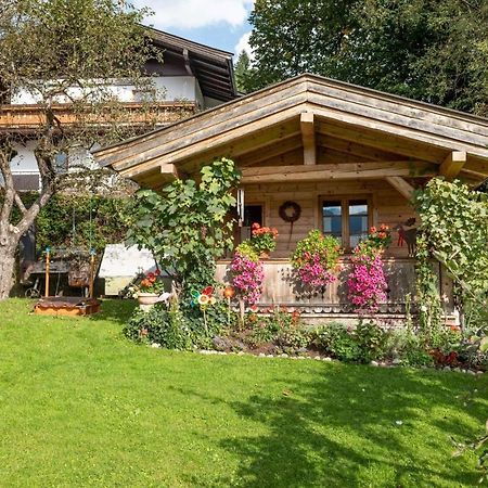 ケセンHaus Lindeneck - Erika Schwentnerアパートメント エクステリア 写真