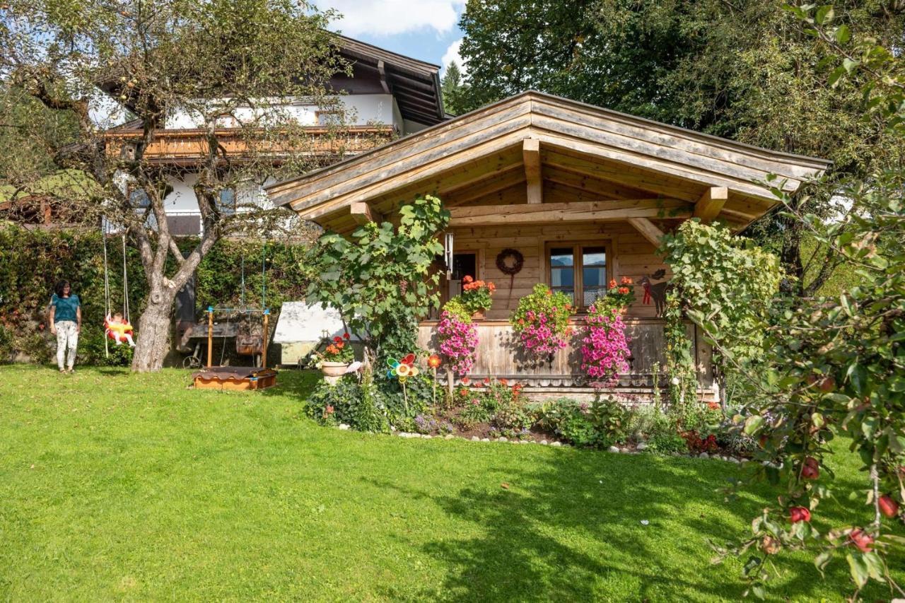 ケセンHaus Lindeneck - Erika Schwentnerアパートメント エクステリア 写真